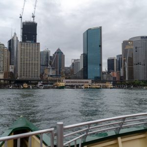 Blick von Manly Fähre auf Sydney Skyline 